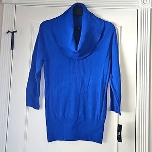 Iz buyer brand new sweater